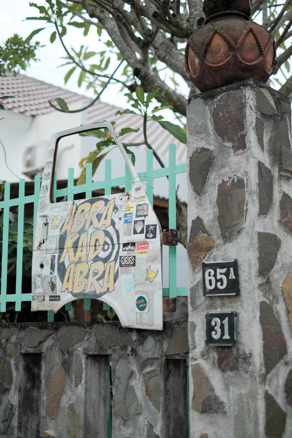 Apartament Abrakadabra 747 Jogyakarta Zewnętrze zdjęcie